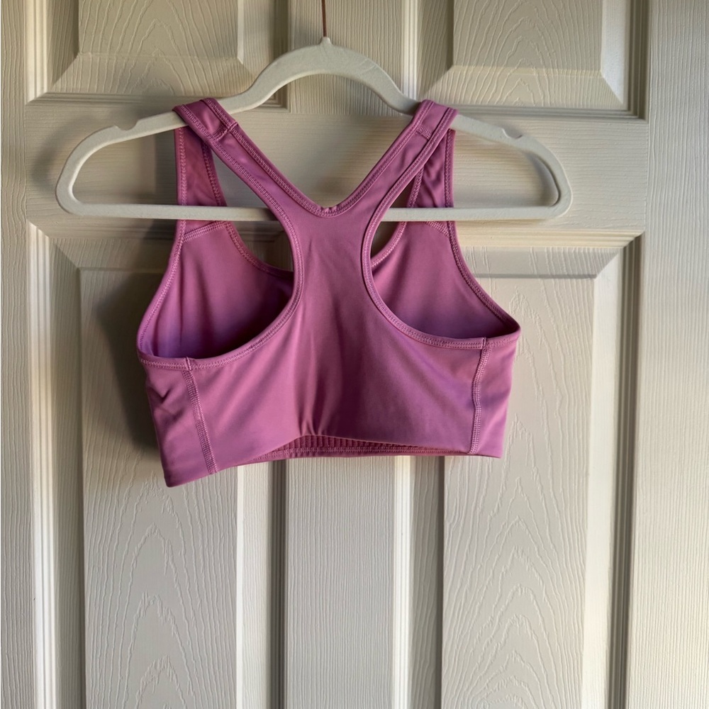 NWOT Nike Women's Mauve Sports Bra - Picture 3 of 3